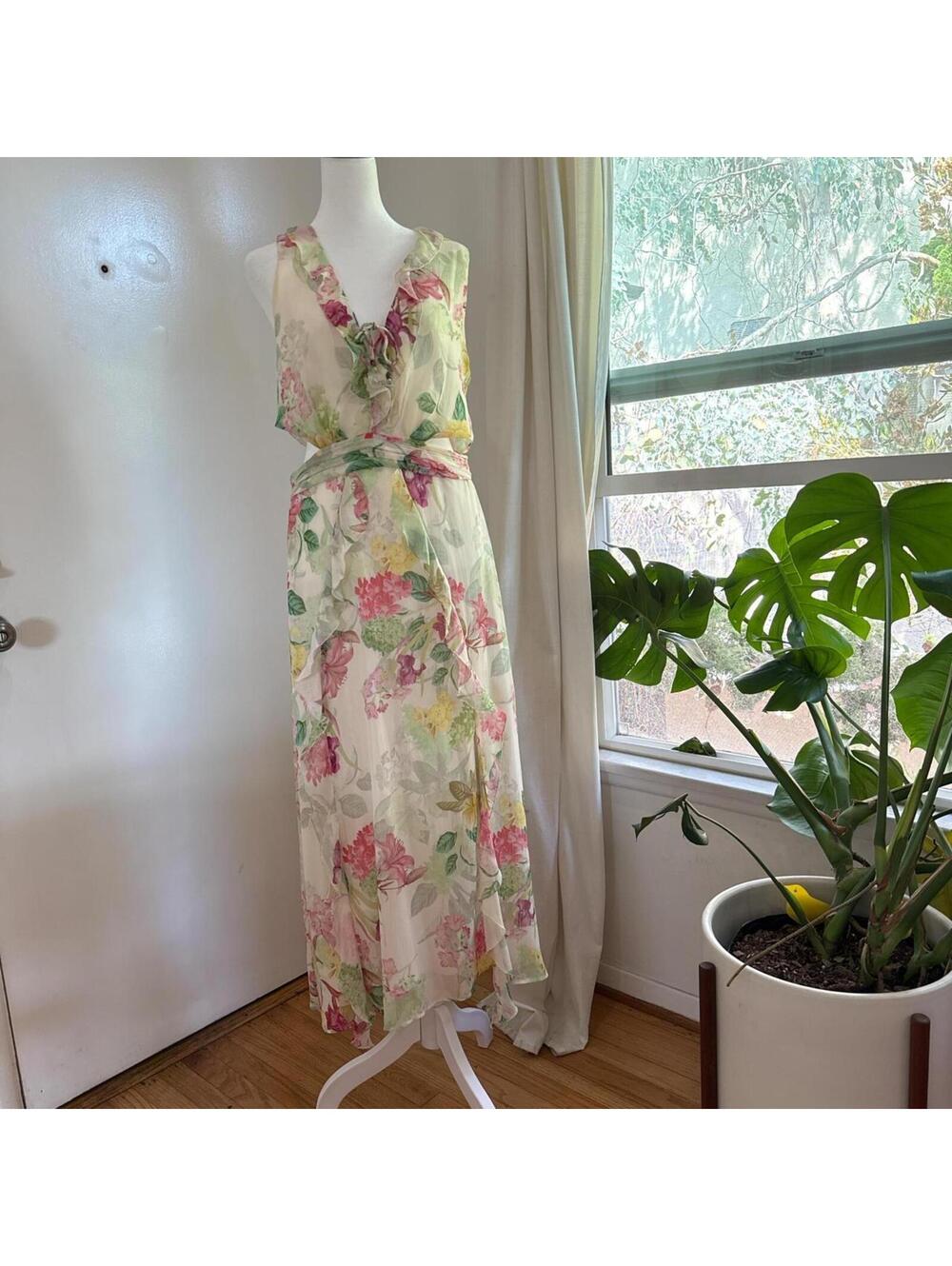 Zara Floral Chiffon Maxi Dress — Medium